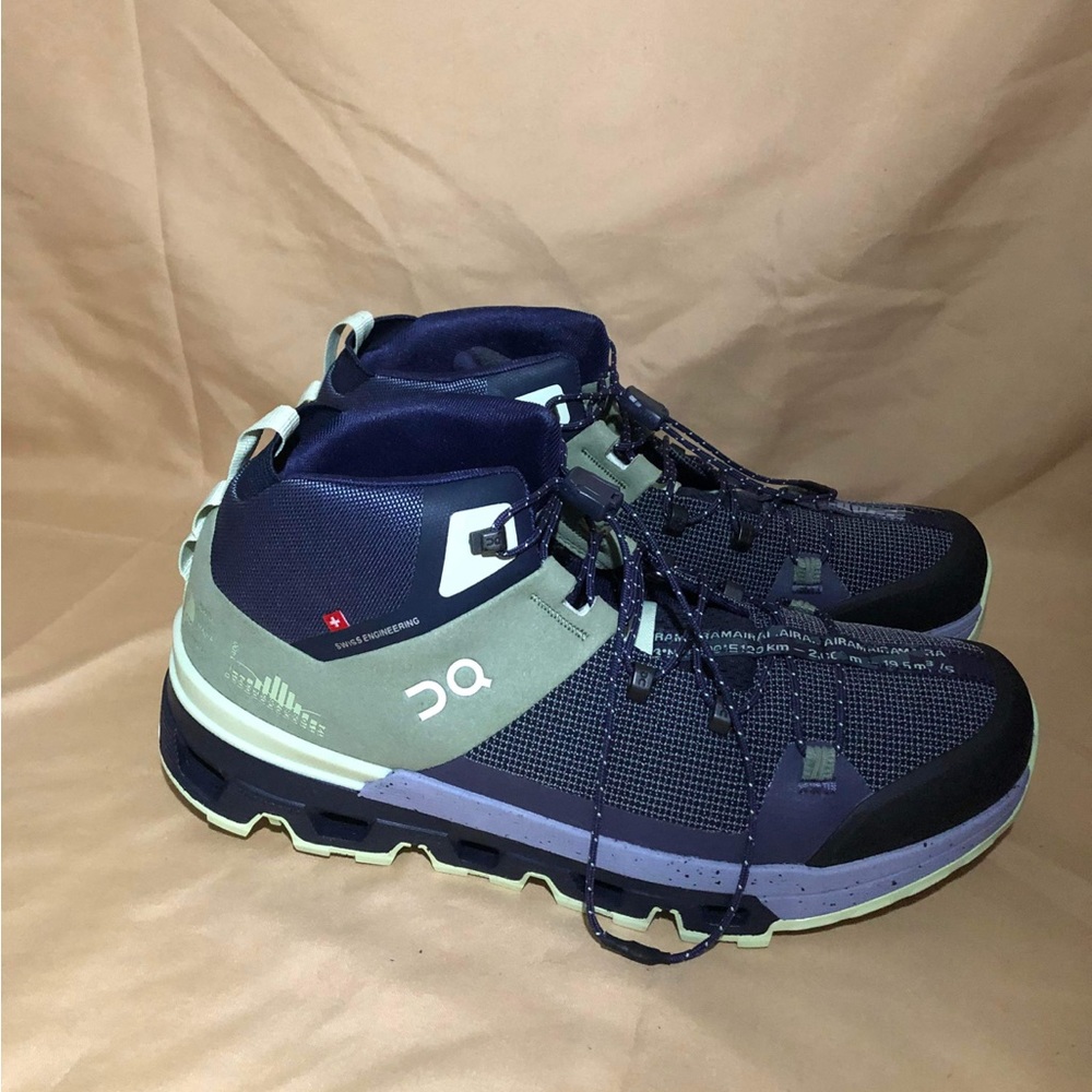 On Cloudtrax Water Repellent Hiking Shoe - Picture 7 of 14